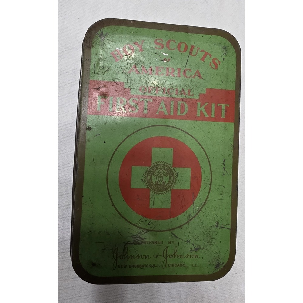 Vtg J&J Boy Scouts of America Official First Aid Kit Tin.With Contents Belt Loop